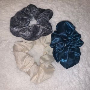 Brandy Melville Scrunchie Set! [3]